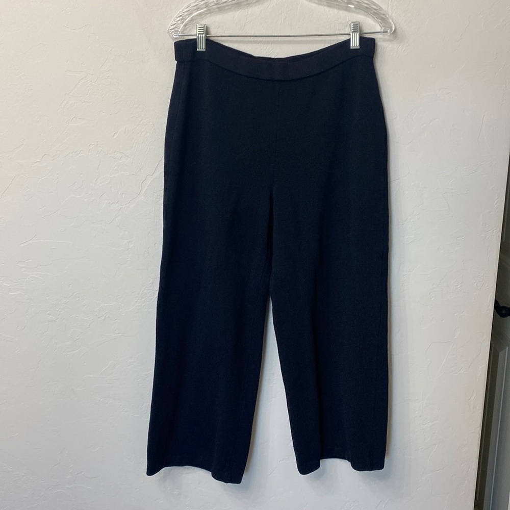 St.John basics black crop knit pants size 10